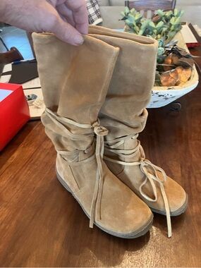 Lace-Up Slouch Suede Mid-Calf Boots - Tan